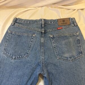 Men's Wrangler Blue Jeans  96501DS - Size 33x 30 - Reg. Fit**